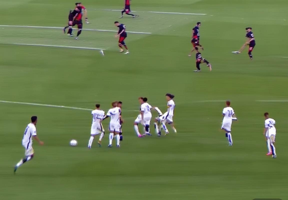 巴塞罗那VS马卡洛：巅峰对决，青春激情碰撞(图4)