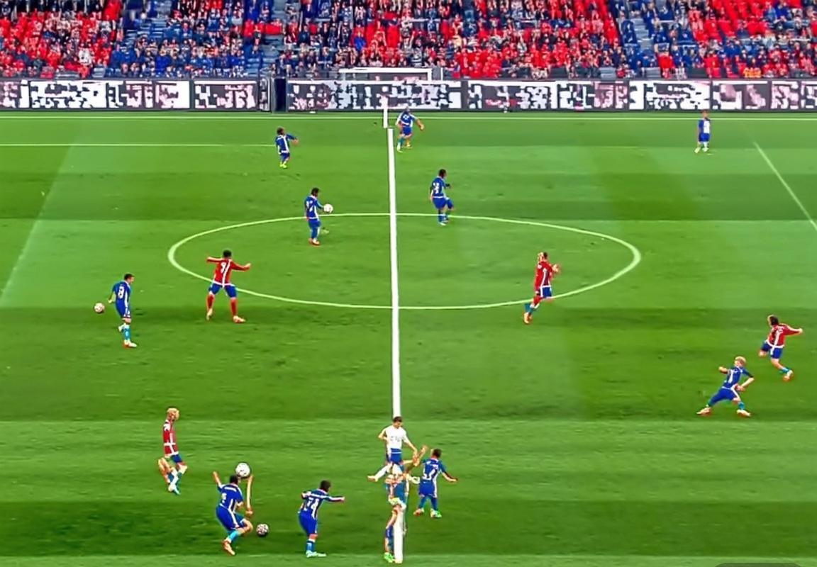 2018西甲巅峰对决：巴塞罗那VS马德里竞技经典之战回顾(图3)